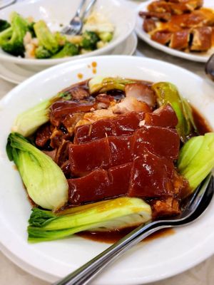 Red Star Seafood Restaurant by null