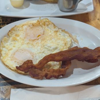 Corona Airport Cafe - Eggs and bacon - American Near Me - Corona, California