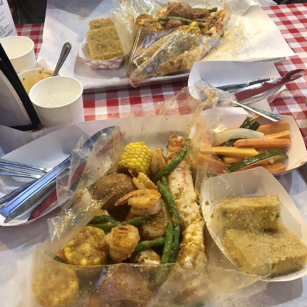 Lowcountry Lakeview - Everything payday boil - Cajun/Creole Near Me - Chicago, Illinois Lowcountry Lakeview - Everything payday boil - Cajun/Creole Near Me - Chicago, Illinois