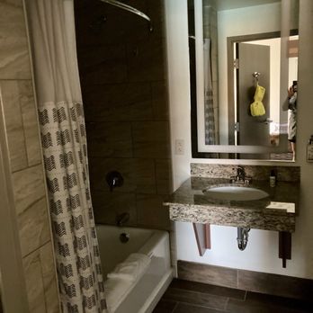 Kalahari Resorts Indoor - Second full bath - Kids Activities Near Me - Sandusky, Ohio Kalahari Resorts Indoor - Second full bath - Kids Activities Near Me - Sandusky, Ohio
