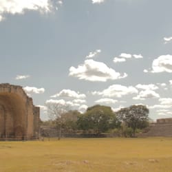 Zona Arqueológica de Dzibilchaltún