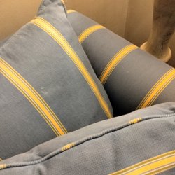 Vrbo - Stained furniture
