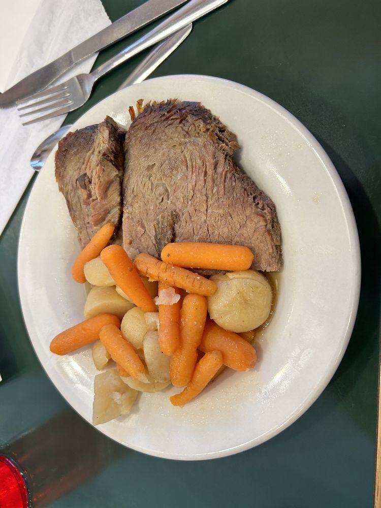 PARKETTE FAMILY RESTAURANT 40 Photos & 36 Reviews 2022 E Pike St