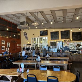 Mountain Rambler Brewery - Beautiful bar and nice dining room. - New American Near Me - Bishop, California Mountain Rambler Brewery - Beautiful bar and nice dining room. - New American Near Me - Bishop, California