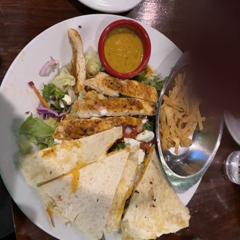 Maderas Steak & Ribs - Salad, chicken, and quesadilla - Barbeque Near Me - Los Alamitos, California Maderas Steak & Ribs - Salad, chicken, and quesadilla - Barbeque Near Me - Los Alamitos, California