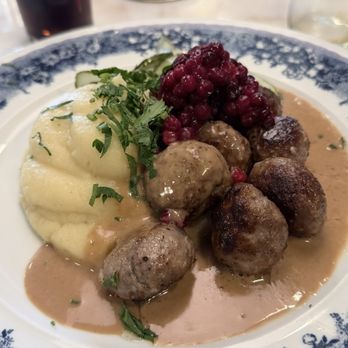 Café Valvet - Cafes Near Me - Sigtuna, Alberta