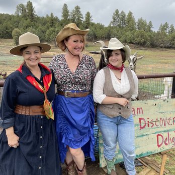 Story Tree Ranch - Hotels Near Me - Mancos, Colorado Story Tree Ranch - Hotels Near Me - Mancos, Colorado