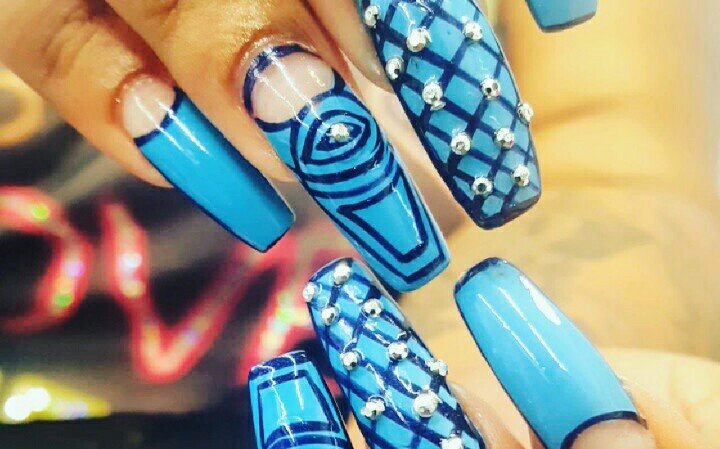 Miss International Nails & Beauty Logo