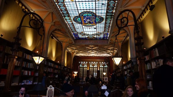 Livraria Lello by null