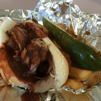 Li'l Porgy's Bar-B-Que - Beef brisket sandwich - Barbeque Near Me - Champaign, Illinois Li'l Porgy's Bar-B-Que - Beef brisket sandwich - Barbeque Near Me - Champaign, Illinois