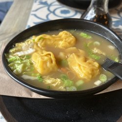 Tootoomoo Islington - Chicken WonTon Soup