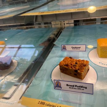 Zippy's McCully - Dessert options - Fast Food Near Me - Honolulu, Hawaii