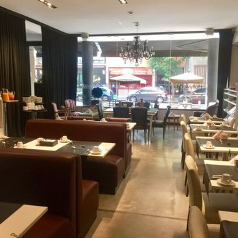 Be Hollywood - The diner area downstairs. - Hotels Near Me - Buenos Aires, C