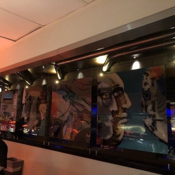 Yard House - Art - New American Near Me - Phoenix, Arizona