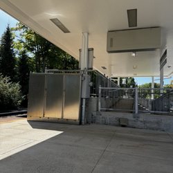 Amtrak Station: Freeport
