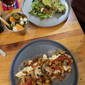 Calmate Cafe - Coffee & Tea Near Me - Puerto Vallarta, JAL