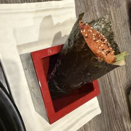 Hand roll Hand roll