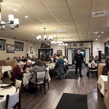 Cafe Fiore Restaurant & Lounge - Dining room - Pizza Near Me - Cromwell, Connecticut Cafe Fiore Restaurant & Lounge - Dining room - Pizza Near Me - Cromwell, Connecticut