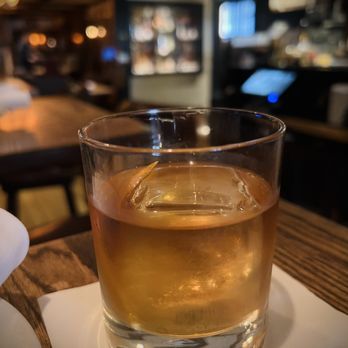 SideDoor - Colonel's pipe - British Near Me - Corona del Mar, California