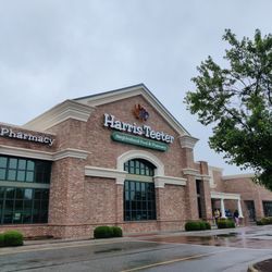 Harris Teeter - Store front