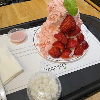 Oakobing - Strawberry Shaved Ice - Shaved Ice Near Me - Los Angeles, California Oakobing - Strawberry Shaved Ice - Shaved Ice Near Me - Los Angeles, California