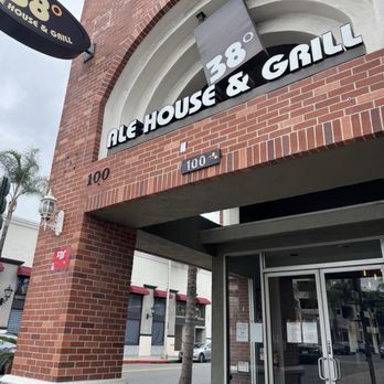 38 Degrees Ale House & Grill - Outside - Pubs Near Me - Alhambra, California