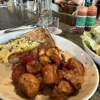 Sunday In Brooklyn - Cheddar Scramble (10/10) - New American Near Me - Brooklyn, New York