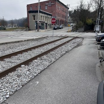 The Delegate Hotel - Trying to find parking on other side of tracks - Hotels Near Me - Frankfort, Kentucky