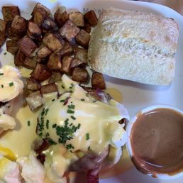 Eggs Benedict with potatoes