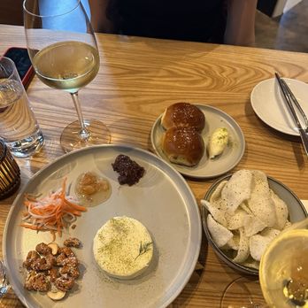 GiGi's - Wine Bars Near Me - San Francisco, California GiGi's - Wine Bars Near Me - San Francisco, California