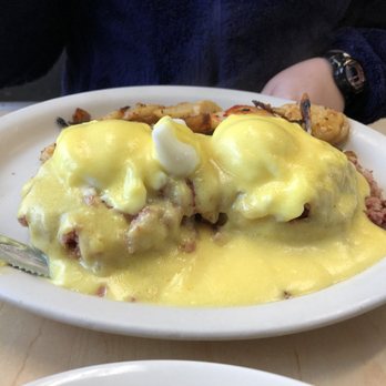Mitchell's Coffee House - Irish Benny extra sauce - Coffee & Tea Near Me - Rocky Hill, Connecticut