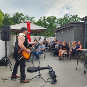 46 Bar - Live music - Bars Near Me - Muskegon, Michigan