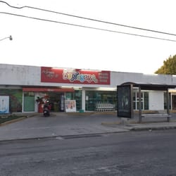 Abarrotes Dunosusa - Fachada del Dunusa, sobre la Av. Mérida 2000.