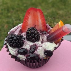 Cupcakery Bakerie - Bottomless Sangria Cupcake