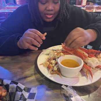 Windsor Inn Crab House - Crab leg cluster - Seafood Near Me - Baltimore, Maryland Windsor Inn Crab House - Crab leg cluster - Seafood Near Me - Baltimore, Maryland