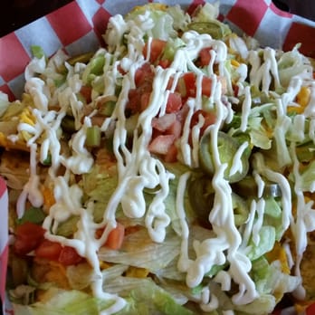 Pig In A Poke - Buffalo chicken nachos. ..yummo - American Near Me - Prestonsburg, Kentucky