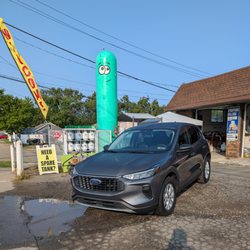 Rent-A-Wreck - AWD Ford Escape