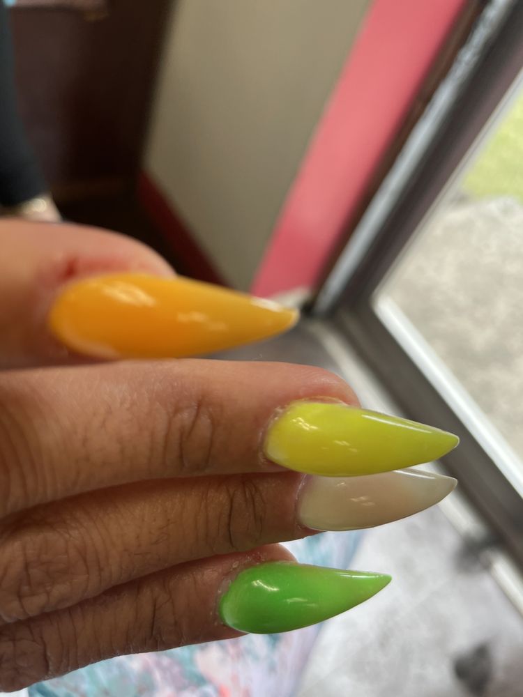 Jn Nails Logo
