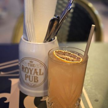 Disney Village - "Lemonade" from The Royal Pub - Amusement Parks Near Me - Chessy, 77 Disney Village - "Lemonade" from The Royal Pub - Amusement Parks Near Me - Chessy, 77