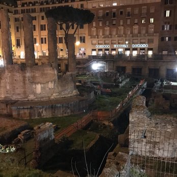 Torre Argentina - View at night. - Public Plazas Near Me - Rome, RM Torre Argentina - View at night. - Public Plazas Near Me - Rome, RM