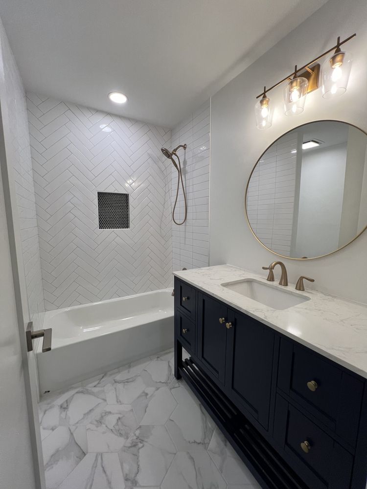 Slide of Romeros Quality Construction