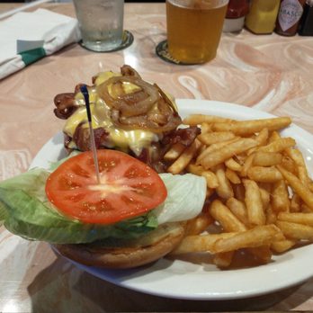Peter's Pour House - Pub Burger special $17 special twist of ham,bacon and grilled onions - American Near Me - Baltimore, Maryland