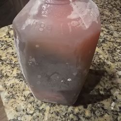 1/2 gallon. Can be a mix of any drink combination you'd like!