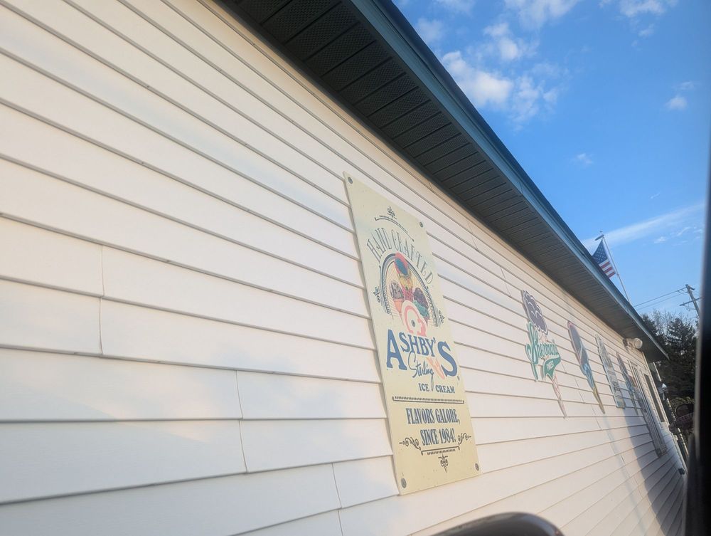 Fantasy Twirl Ice Cream Logo