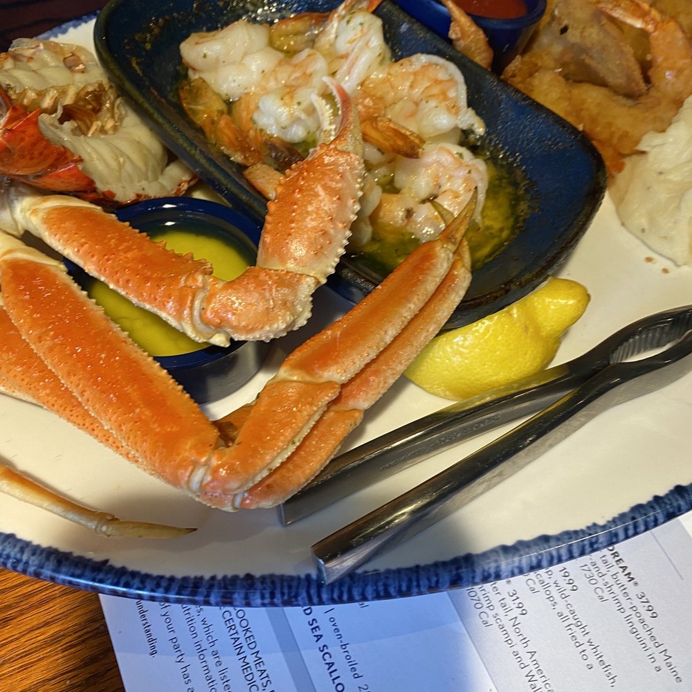 Red Lobster - Crab legs, shrimp and lobster - Seafood Near Me - Akron, Ohio Red Lobster - Crab legs, shrimp and lobster - Seafood Near Me - Akron, Ohio