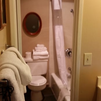 Cinnamon Bear Inn - Clean bathrooms! - Hotels Near Me - Mammoth Lakes, California Cinnamon Bear Inn - Clean bathrooms! - Hotels Near Me - Mammoth Lakes, California