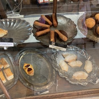 International Bakery Cuban Dulceria - Bakeries Near Me - Carrollton, Texas