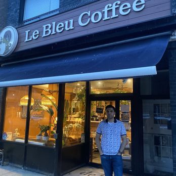 Le Bleu Coffee - The owner! My man, Iman! (punny, eh?) - Coffee & Tea Near Me - Toronto, Ontario Le Bleu Coffee - The owner! My man, Iman! (punny, eh?) - Coffee & Tea Near Me - Toronto, Ontario