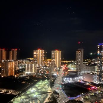 Pin Thai Massage - Night time view - Massage Therapy Near Me - Honolulu, Hawaii Pin Thai Massage - Night time view - Massage Therapy Near Me - Honolulu, Hawaii
