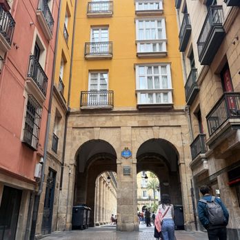 Plaza Nueva - Landmarks & Historical Buildings Near Me